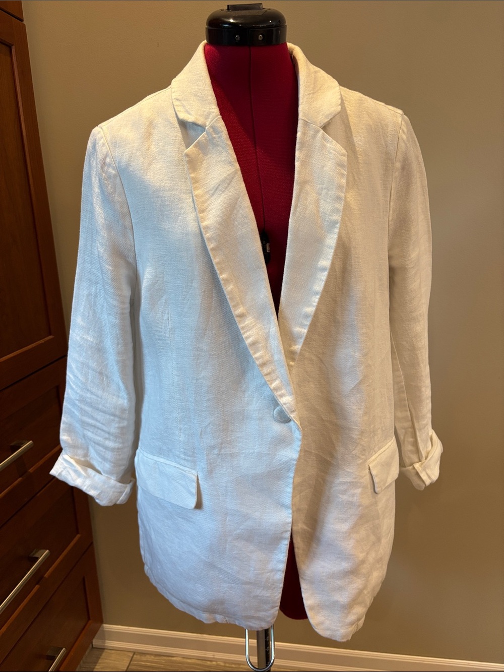 EUC 🕊️ Halston Soft White 100% Linen Relaxed Fit Lined Blazer Jacket Sz M / US 6